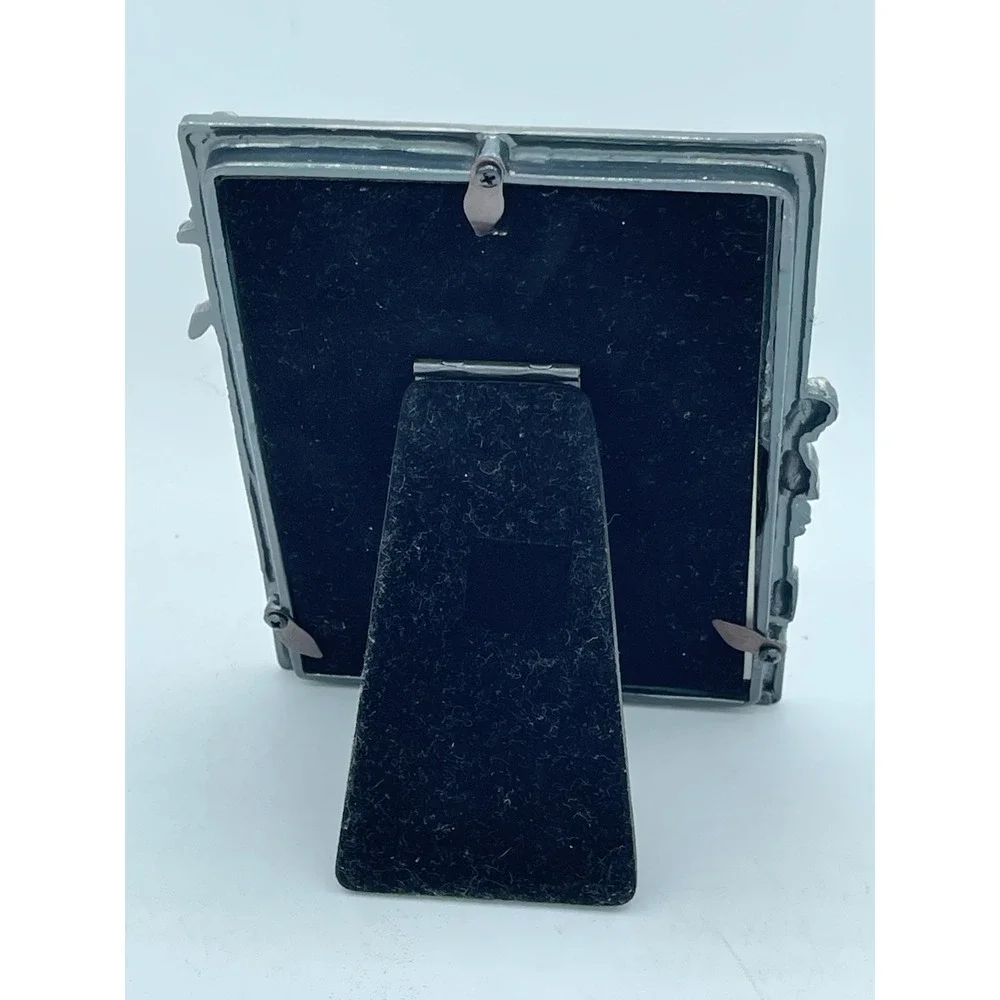 NEW Pewter Ice Skater Skating Picture Frame ‎ 4 X 6